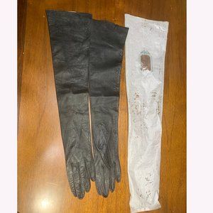 VINTAGE Italian Black Leather Unlined Opera Gloves